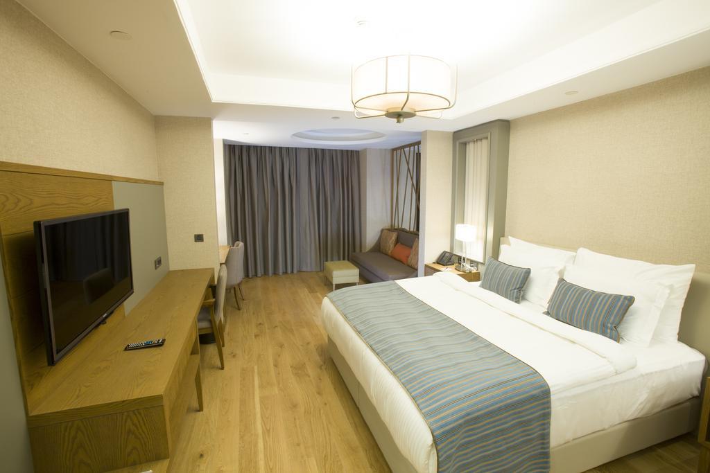 Ramada Hotel & Suites Adana Exteriér fotografie