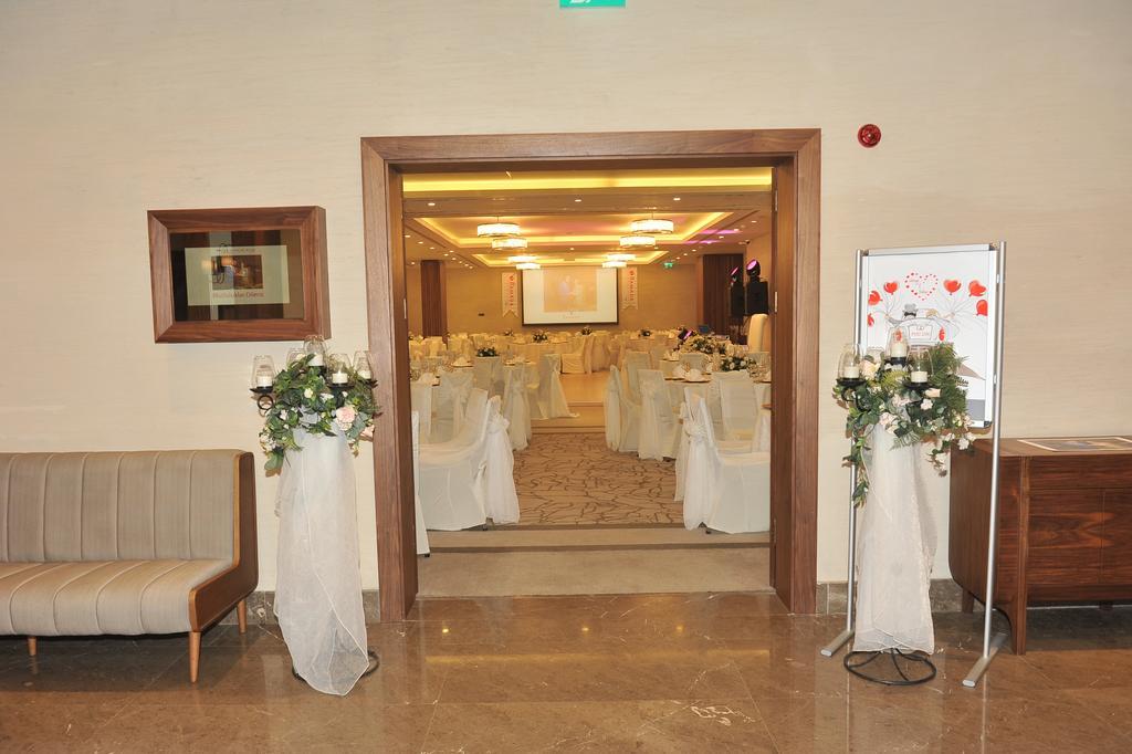 Ramada Hotel & Suites Adana Exteriér fotografie