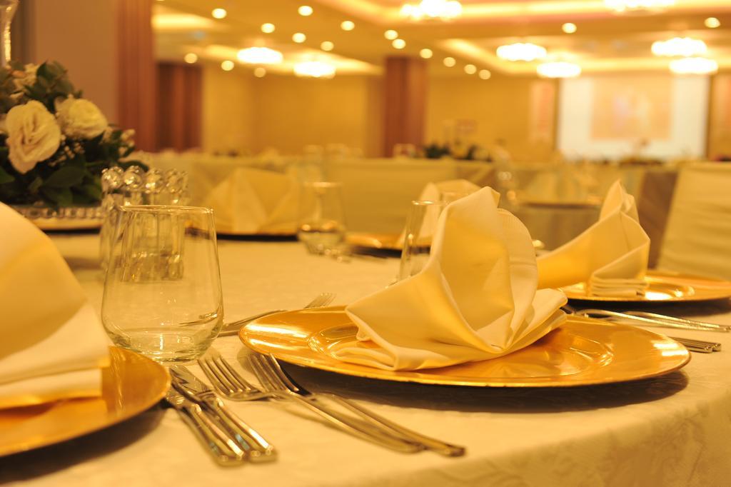 Ramada Hotel & Suites Adana Exteriér fotografie